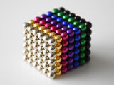 Cube 252 billes multicolore arc en ciel neocube
